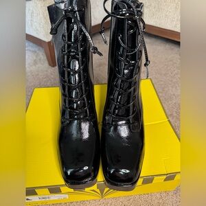Elegant Black Lace-Up Women's Boots